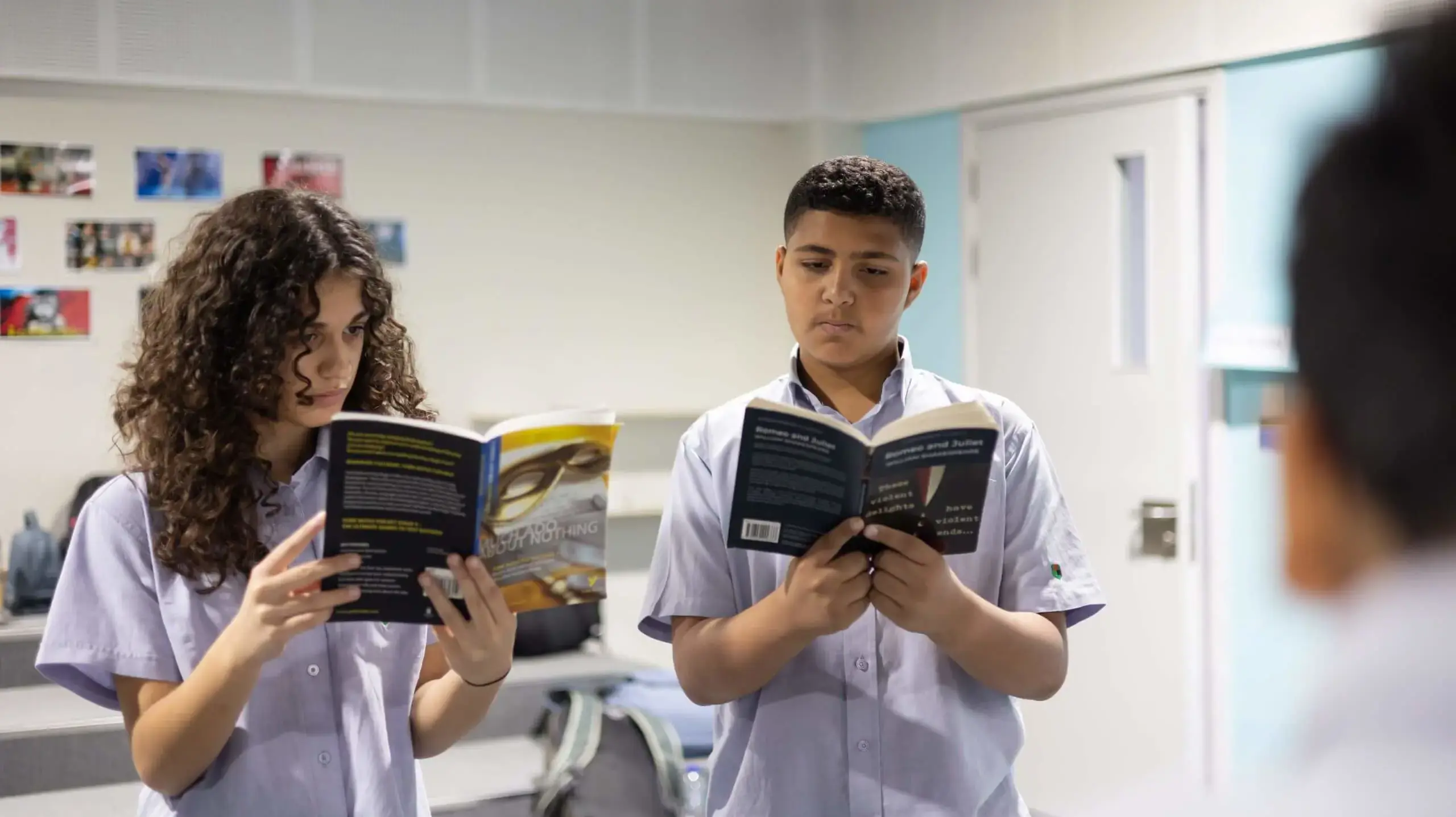 DIA AB students reading books